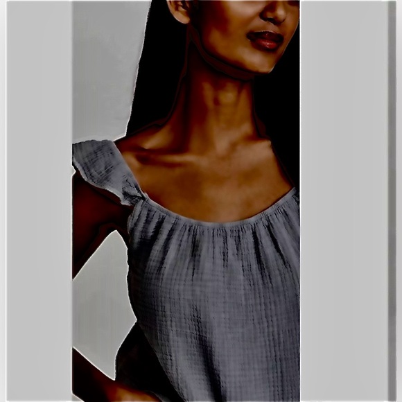 Monrow NWT Crinkle Gauze Ruffle Tank Top in Charcoal - Picture 4 of 9